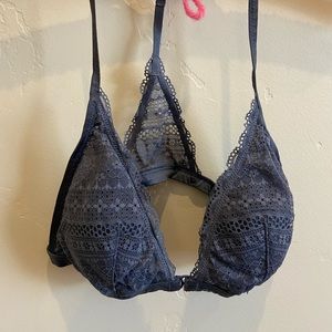 VS Victoria’s Secret Gray Lace Racerbck Bralette M
